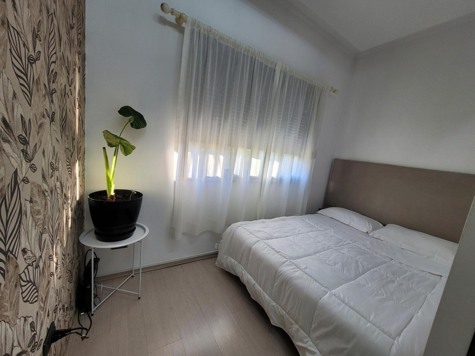 An Apartment With Fireplace Tiran Oda fotoğraf
